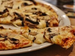 Jak jeść włoskie dania zgodnie z etykietą?