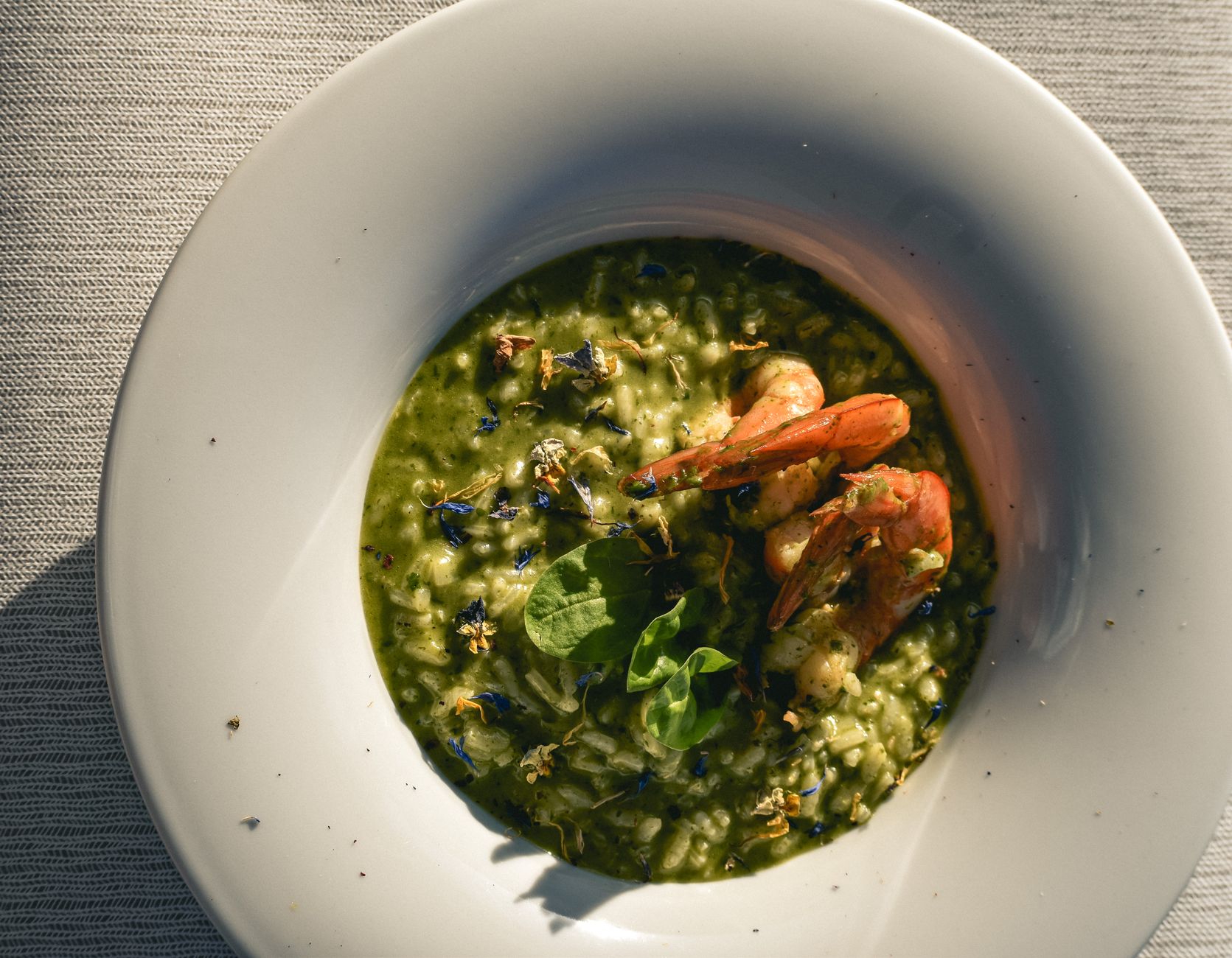 Jak odgrzać risotto, żeby znów było kremowe i nie zamieniło się w papkę? Kremowe risotto z k